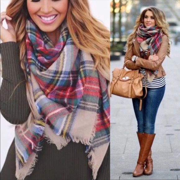 ModCloth bloggers favorite Loch & Key Tartan plaid large blanket scarf - Picture 1 of 8